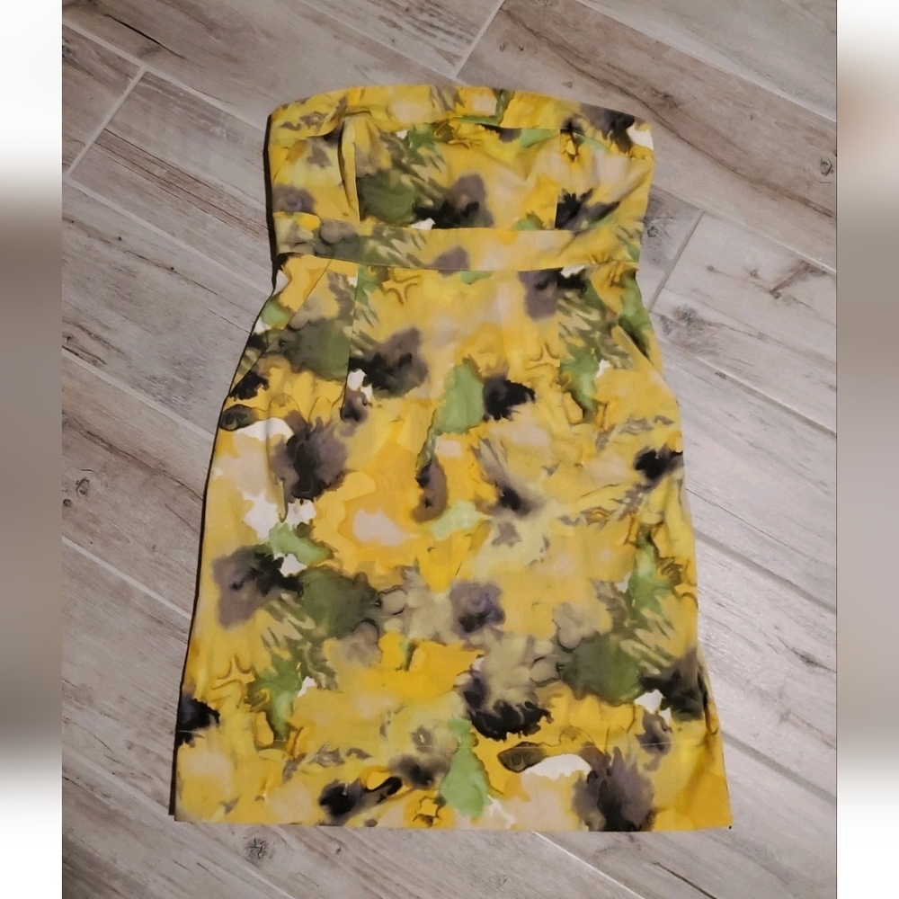 New York & Company Yellow Floral Strapless Mini Dress Size 6 Wedding Vaca Party